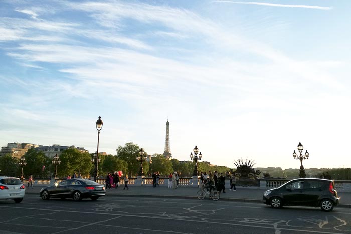Una tarde en París con vista a la torre eiffel en los que trabaje en paris sin hablar frances