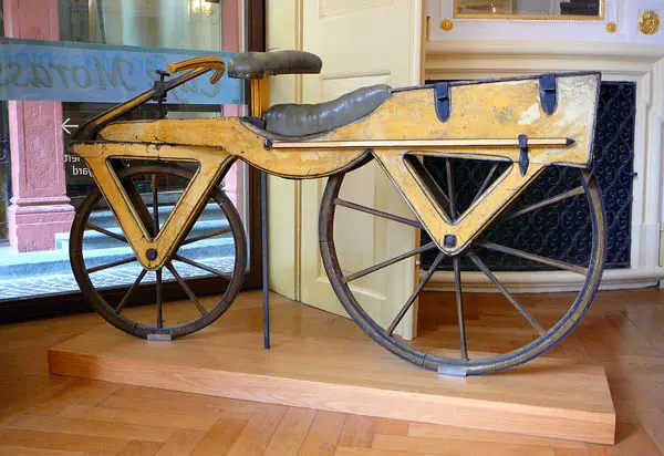 a primera bicicleta registrada